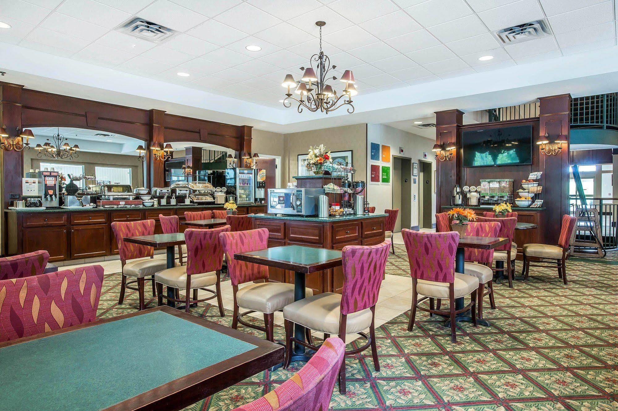 Comfort Inn & Suites Near Burke Mountain Saint Johnsbury Zewnętrze zdjęcie